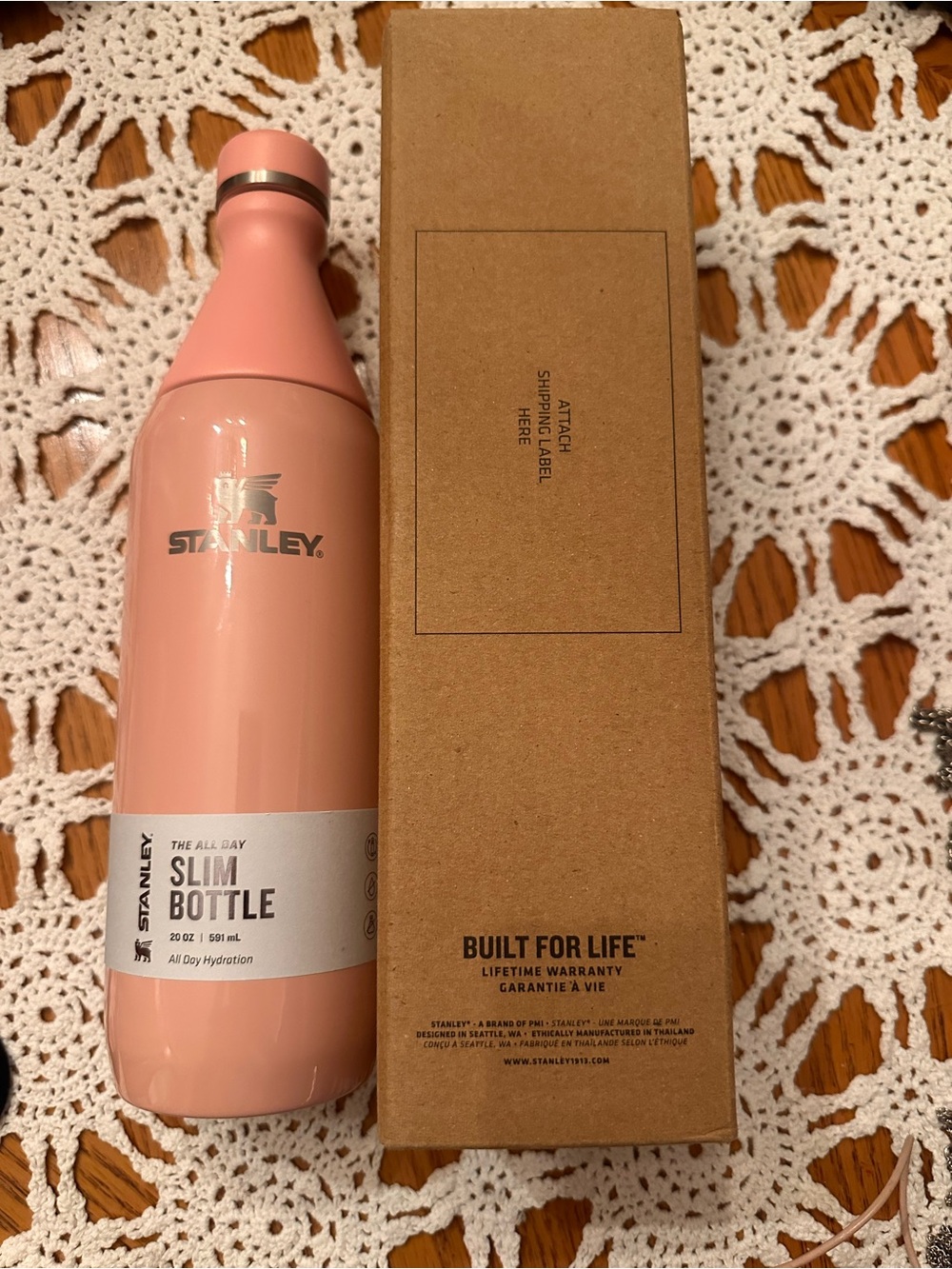 Stanley all day slim Bottle in Soft Pink - Picture 2 of 9